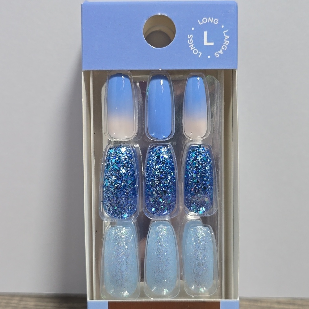Dashing Diva NailBliss Salon Gel Nails Long Length Brand New Blue Glitter - Picture 2 of 4